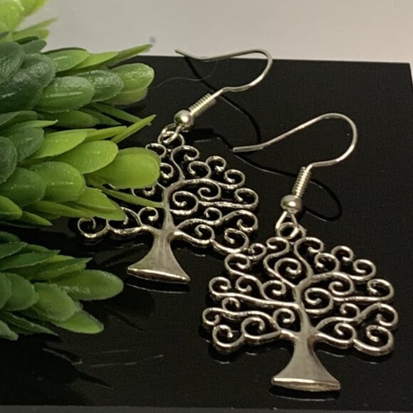 Tree of Life Earring, Celtic Earring, Tree Earring, Nature Earring, Gift Idea - Picture 3 of 9
